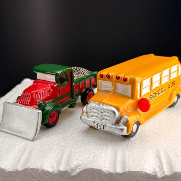 Department 56 Snow Village School Bus & Snow Plow - Picture 1 of 15